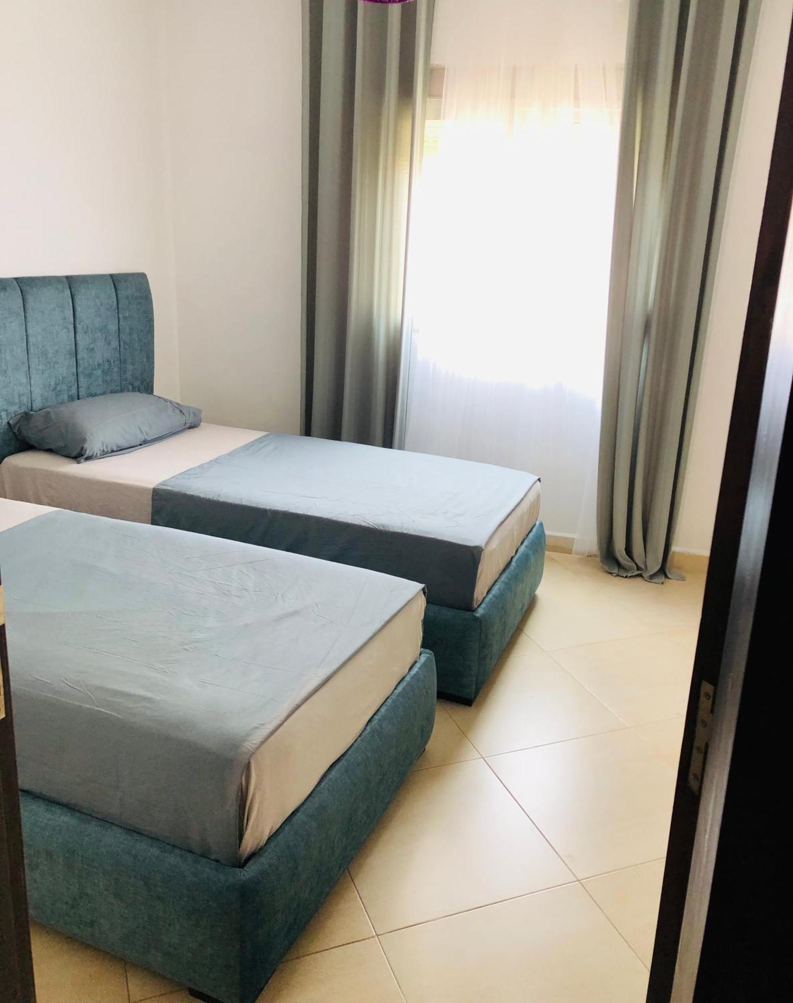 Appartement Charmant Fnideq Bagian luar foto